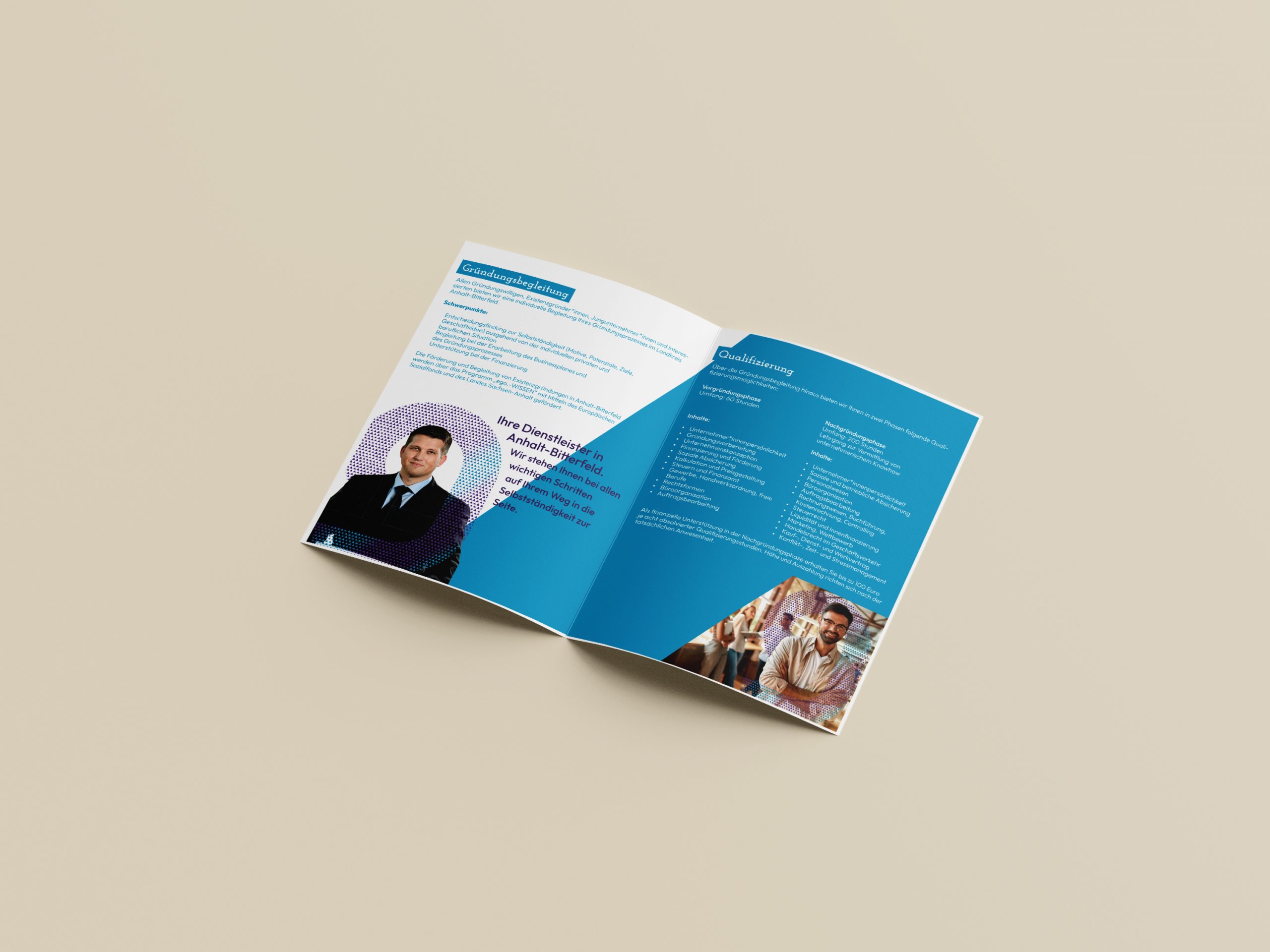 Bi-Fold_Flyer_Mockup_3-Kopie-scaled